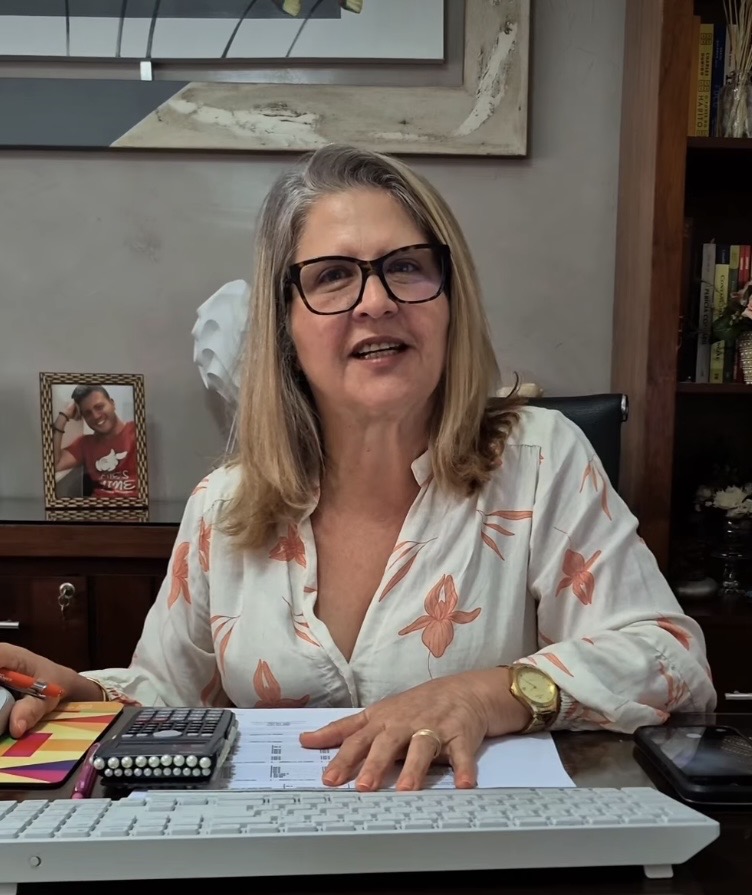 Ana Paula — L.A Contabilidade