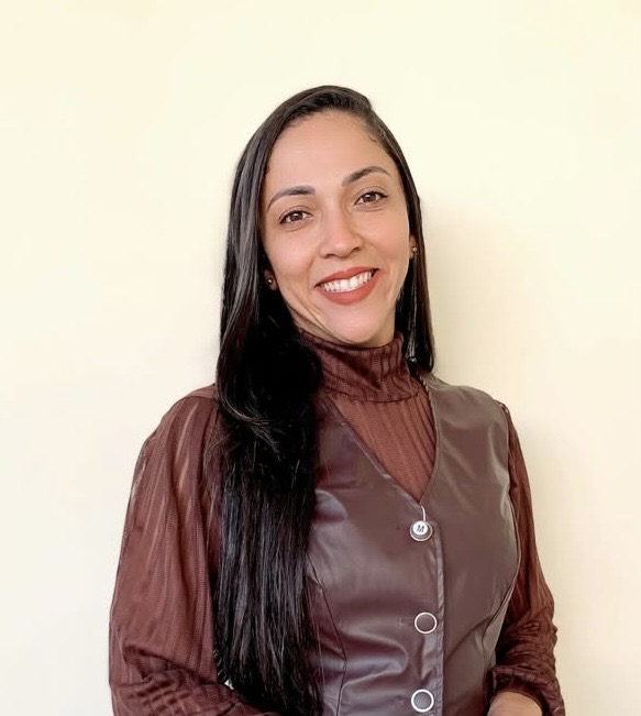 Larissa — Psicóloga